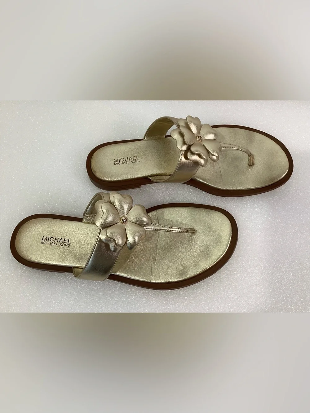 Michael Kors Woman’s Flip Flops Size 9.5 Color Gold Faux Leather